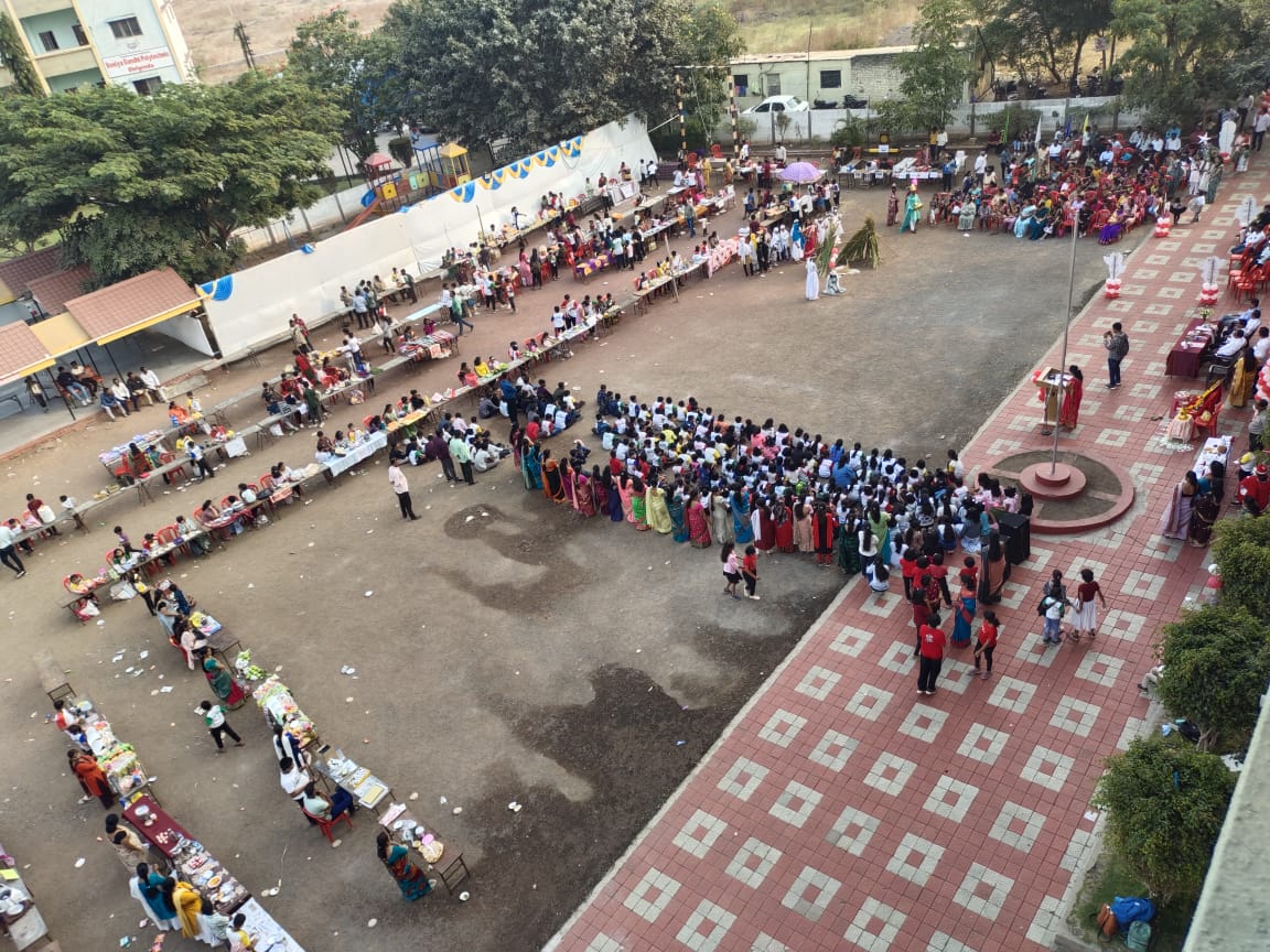 नागवडे इंग्लिश मिडीयम स्कूलमध्ये आनंदी बाजारातून विद्यार्थ्यांना व्यावहारिक ज्ञानाचा फायदा