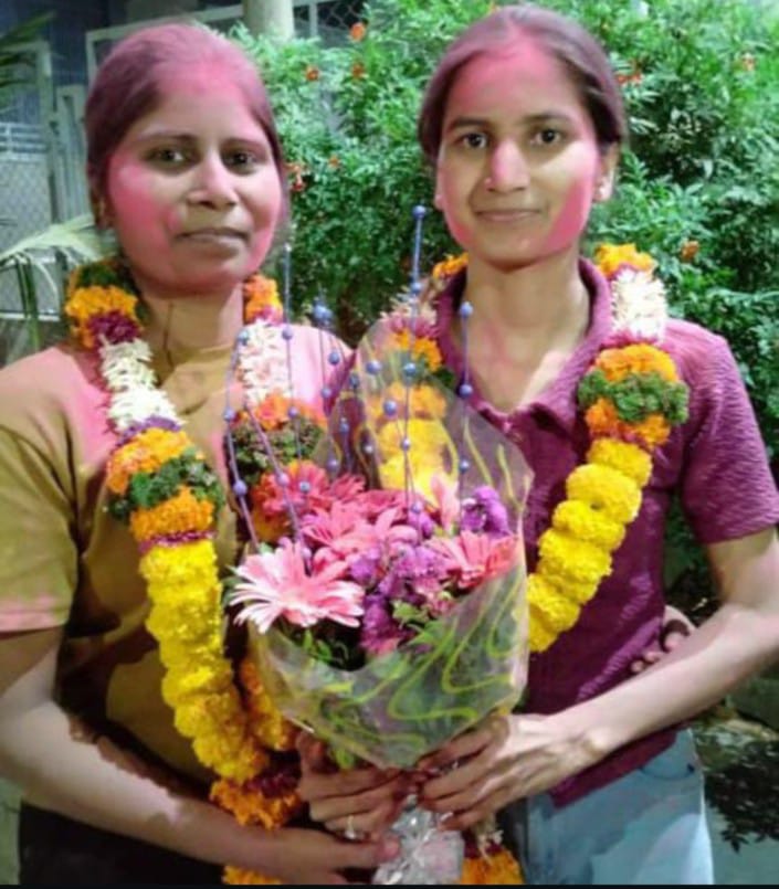 महाराष्ट्र राज्य लोकसेवा आयोग एमपीएससी परीक्षेत श्रीगोंद्यातील दोन सख्या बहिणींनी केले यश संपादन