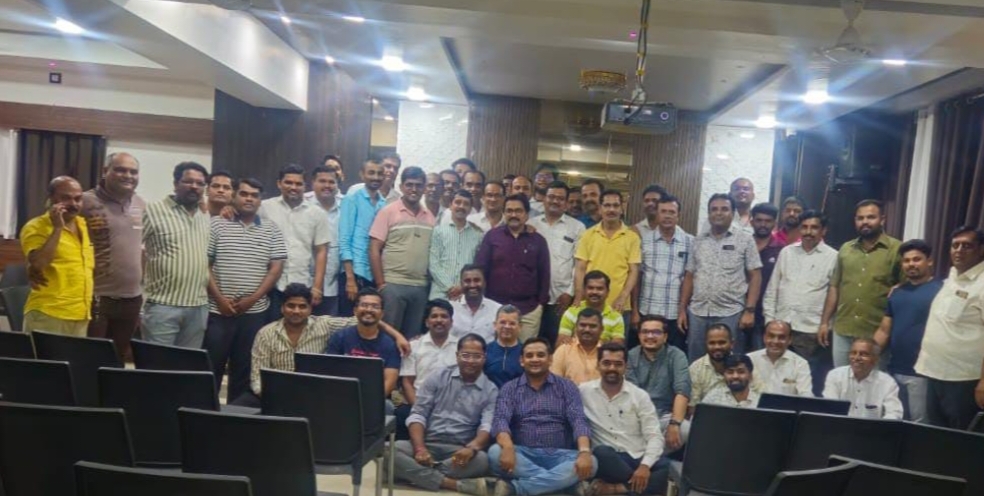 श्रीगोंदा शहर किराणा असोसिएशनचे अध्यक्षपदी श्री अमोलशेठ दंडनाईक