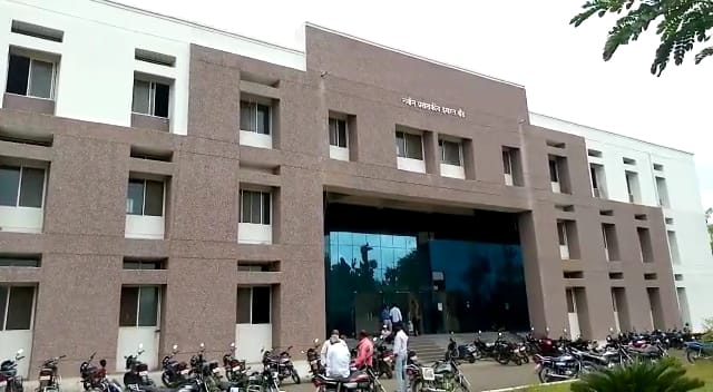 दौंड तालुक्यातील मौजे खडकी ग्रामपंचायत कार्यालय येथे तालुका लोकशाही दिन. विविध तक्रारी थेट अधिकाऱ्यांसमोर मांडण्याची मिळणार संधी 
