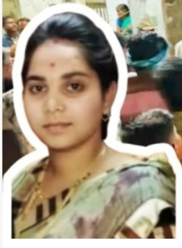 सासू सासऱ्याचा त्रास सहन न झाल्याने करमाळा शहरातील कानाड गल्ली येथील विवाहित महिलेने केली आत्महत्या 