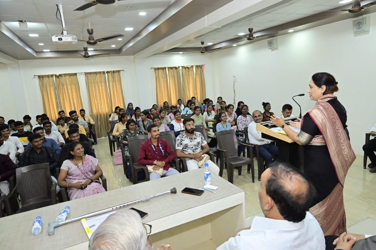 छत्रपती कॉलेजमधील ३० विद्यार्थ्यांची रोजगार मेळाव्यातून नोकरीसाठी निवड!